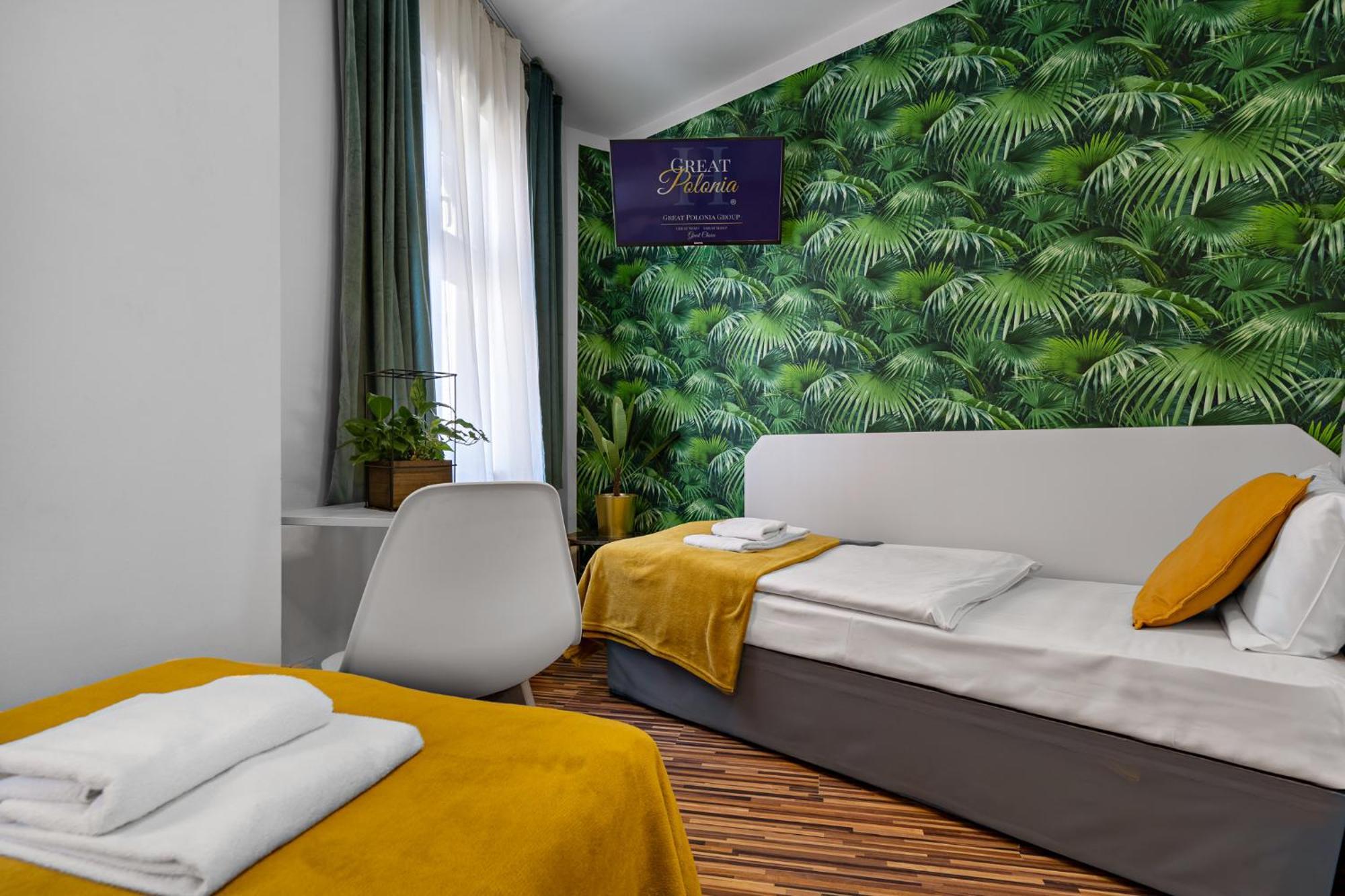 Great Polonia Dwarf Wroclaw Bed and Breakfast Εξωτερικό φωτογραφία